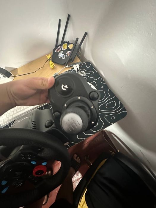 Продам руль Logitech g29 SE