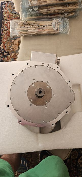 Електродвигун  Виробник: phi-power ag