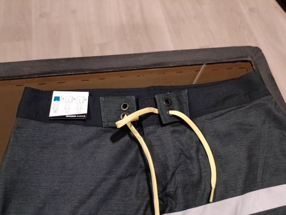 Calções Praia Decatlhon