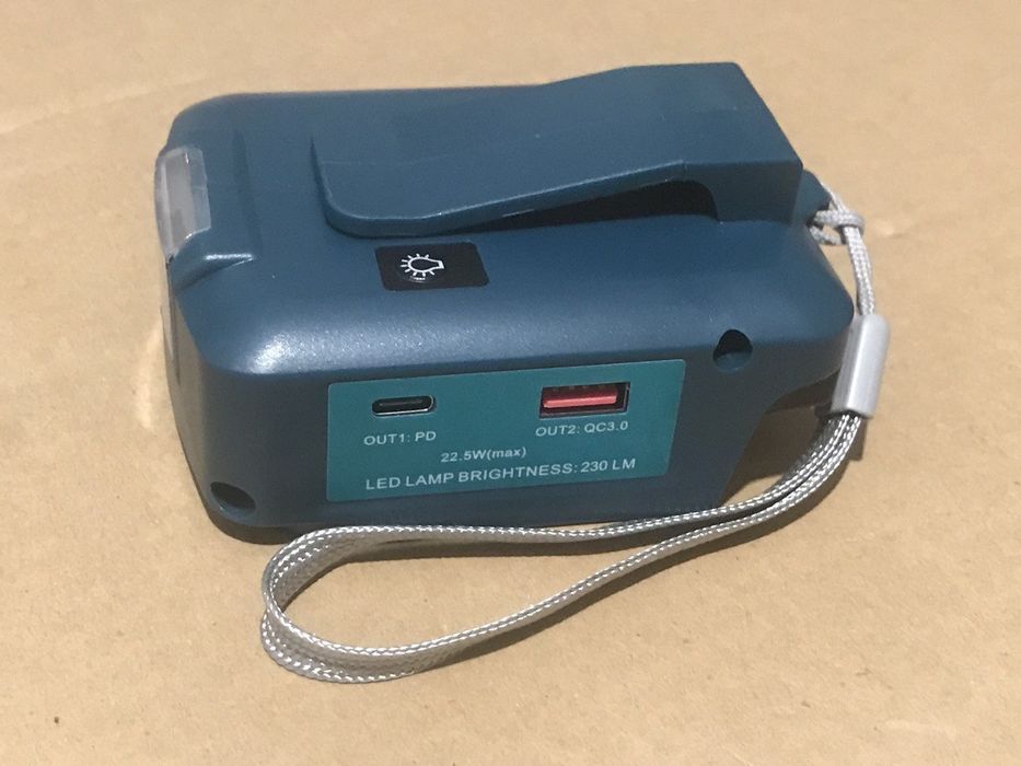 Адаптер ADP05 для акумуляторів Makita, mini UPS, QC 3.0, ліхтарик, typ