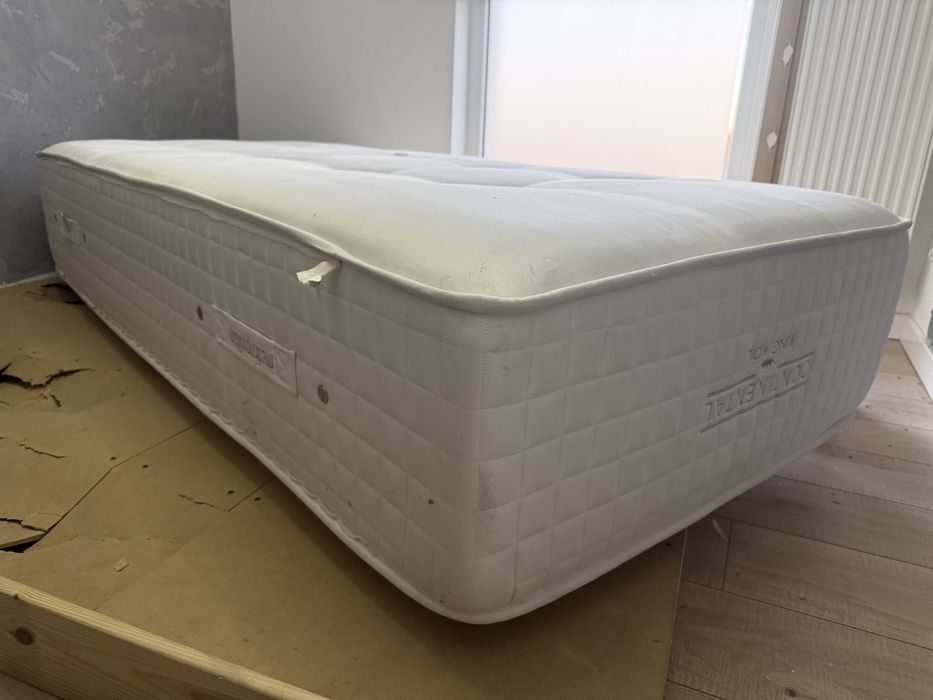 Sprzedam 2 duze materace wym 100x200 gr45cm