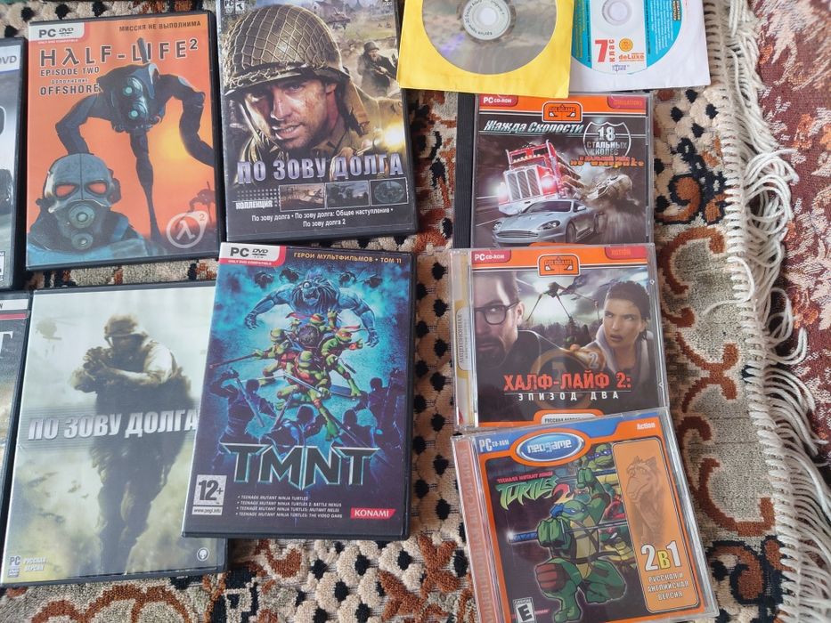 Лот 22 Диски з іграми для ПК GTA Crysis Half Life Arma 2 Gears of War