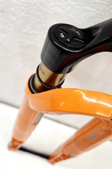 Amortyzator Gravel  FOX RACING SHOX 32 Factory Float Kashima 40mm