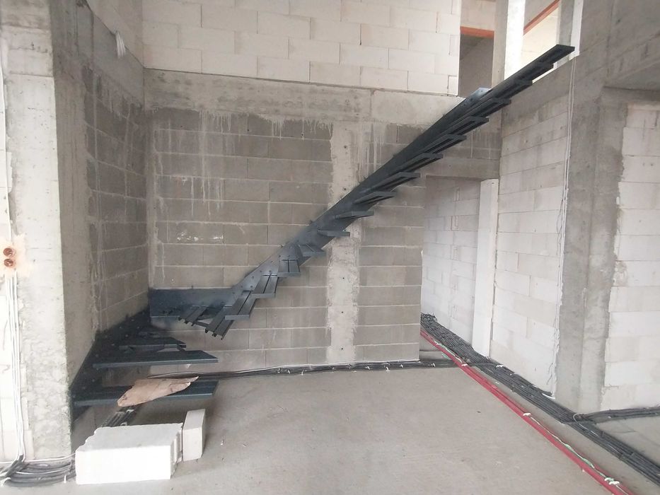 Schody i balustrady stalowe, szklane, tarasy, pergole i zadaszenia,