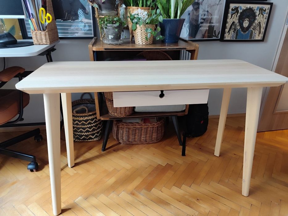 Biurko LISABO. Biurko IKEA. Biurko drewniane