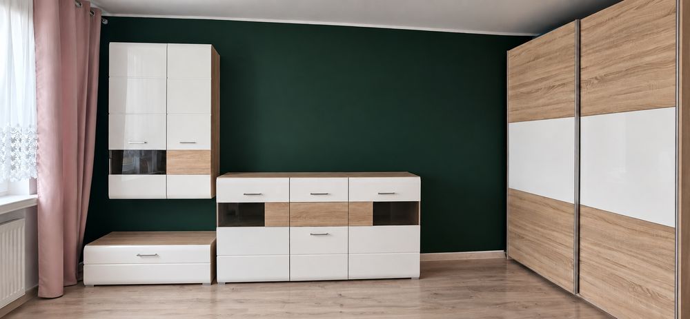 Meble używane Black Red White