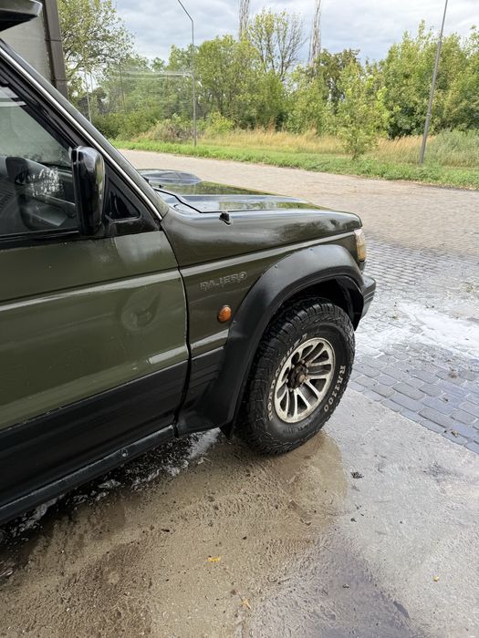 Mitsubishi Pagero 2
