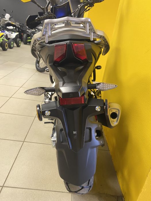 Мотоцикл SPARK SP300T-4