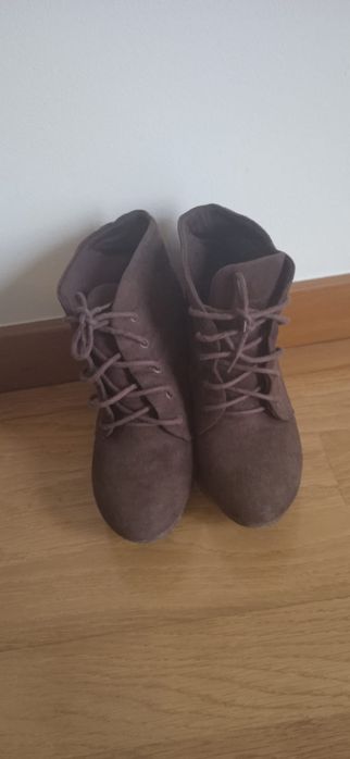 Botins MariPaz  tamanho 37