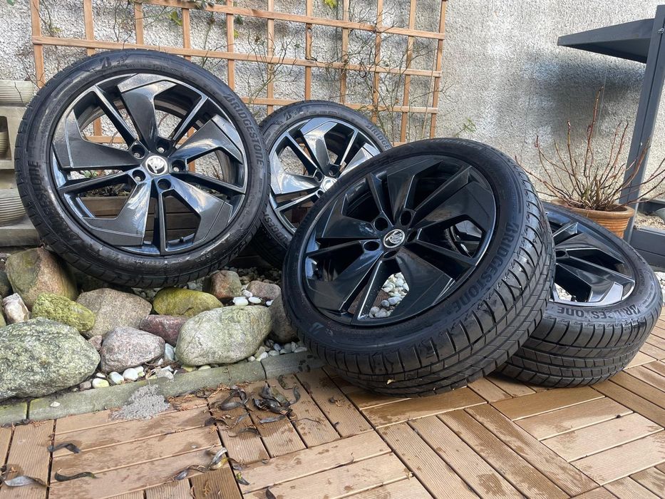 Alufelgi 18 Cali 5x112 Skoda Octavia VRS RS Seat VW Audi opony letnie