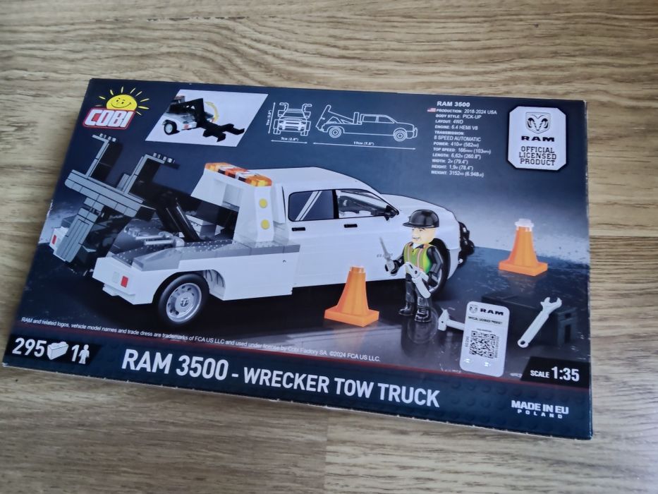 Nowe klocki COBI samochód wrecked tow truck Dodge Ram 3500 1:35