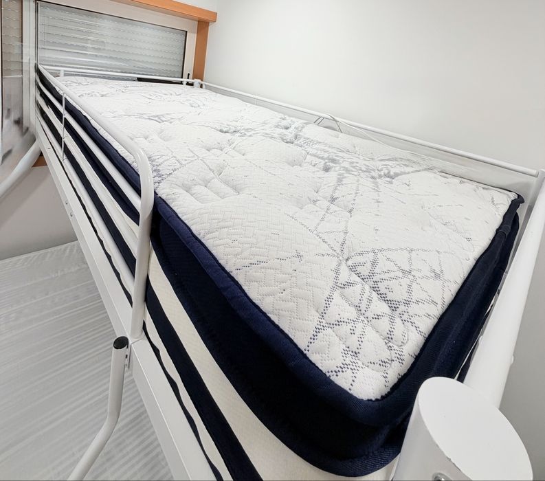 Colchão solteiro mola ensacada e memory foam