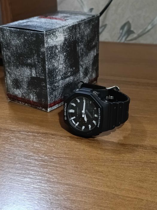 Чоловічий годинник CASIO G-Shock GA-2100-1AER