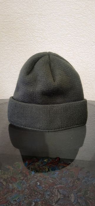 Продам зимнюю шапку