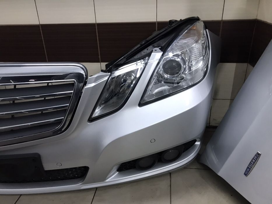 Mercebes w 212  бампер