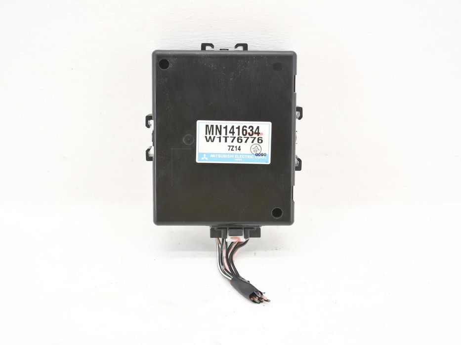 Блок управління парктроніками MITSUBISHI OUTLANDER XL 2006-2010 MN1416