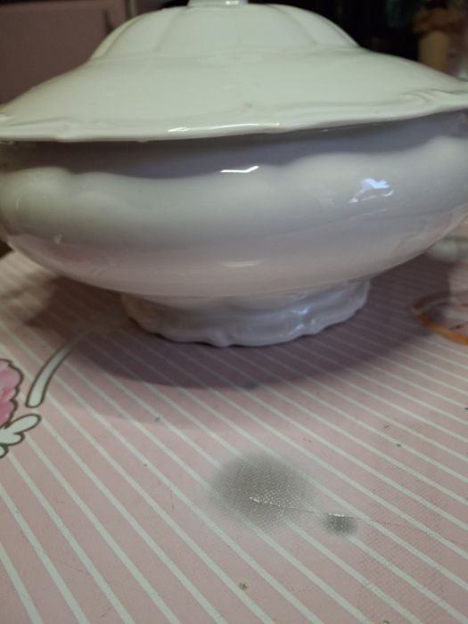 Waza do zupy Bogucice – Biała Porcelana, Reliefy, PRL Klasyk