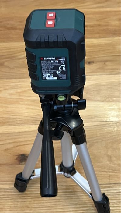 Cross Line Laser ze statywem Parkside