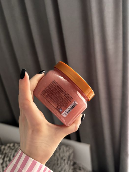 Новий скраб tree hut