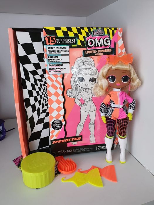 Lalka LoL suprise omg speedster z kartonem kolczyki buty