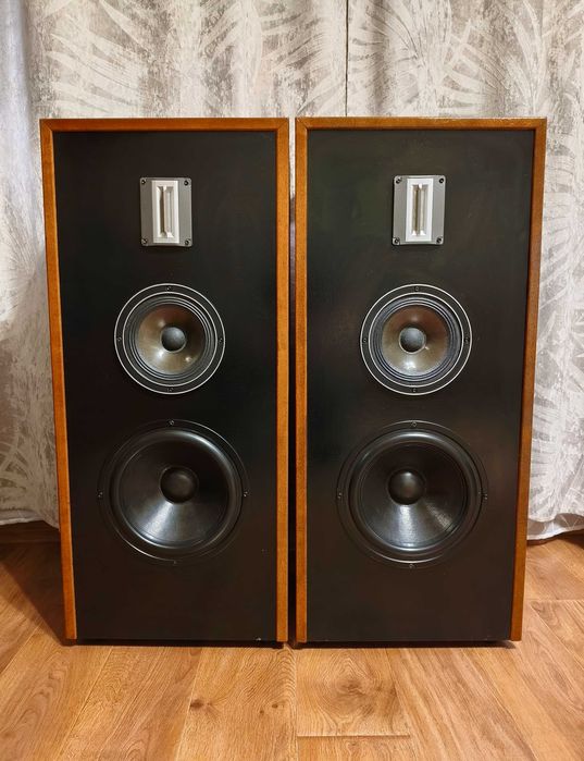 Акустика колонки начинка Technics  фильтра Visaton проект Made in GERMANY