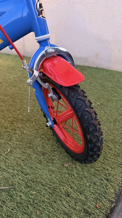 Bicicleta homem aranha 12in