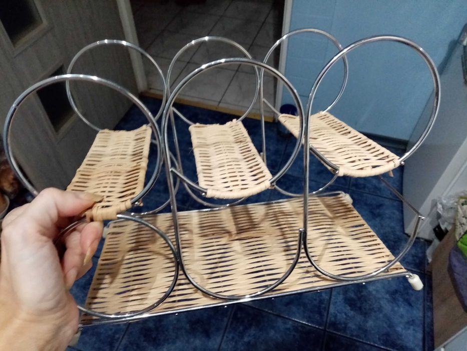 Stojak na wino słomka