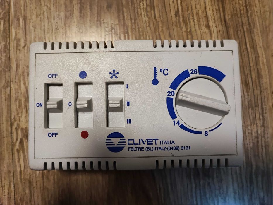 Пульт управления фанкойлом Clivet Italia отличное сосояние