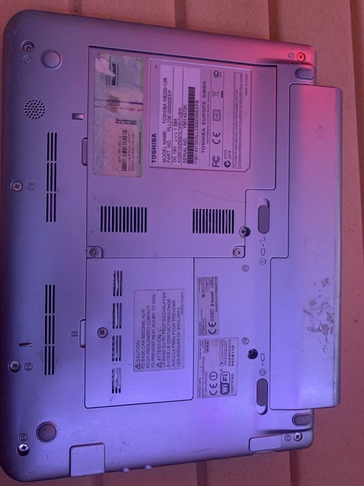 Tochiba pc NB200