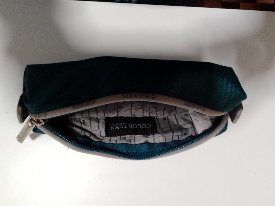 Estojo escolar 
ColorTown by Busquets