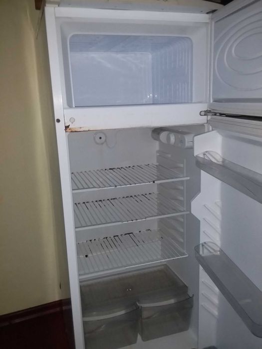 Продається холодильник.