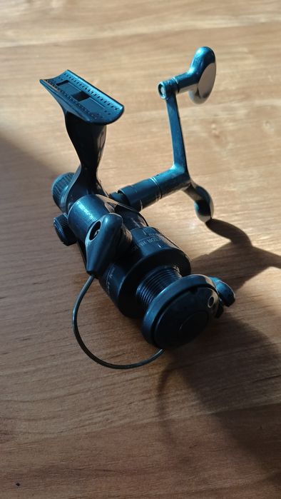 Kołowrotek jaxon hector hm100