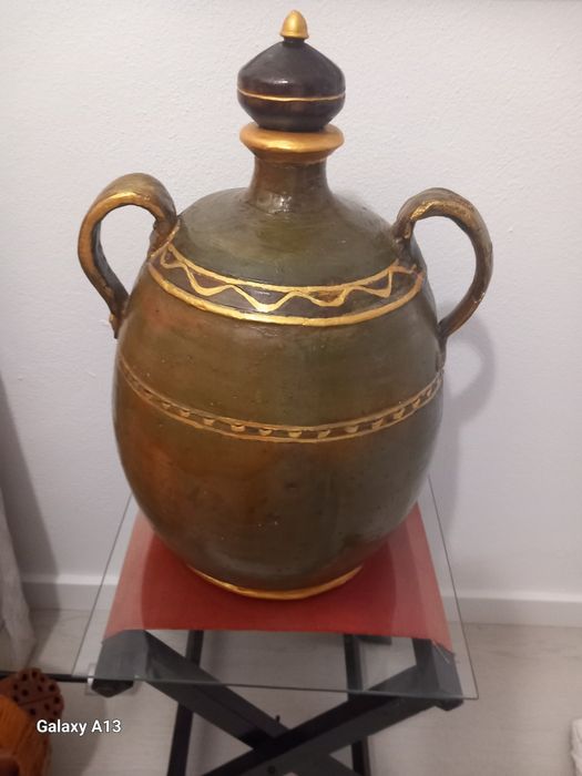 Antiguidades diversas restauradas