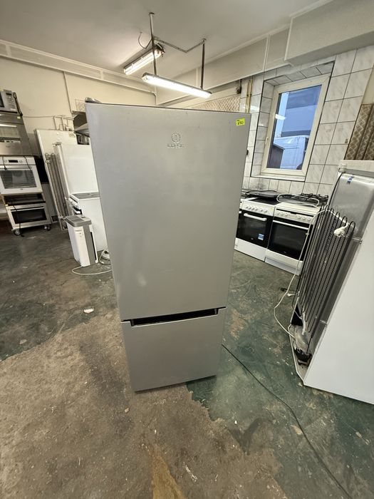 Lodówka inox indesit Duży asortyment