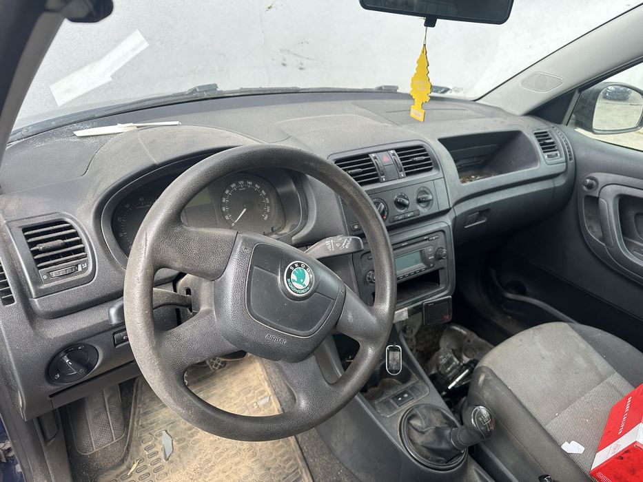 Skoda fabia 2 lift 1.2b 2011 w całości na części