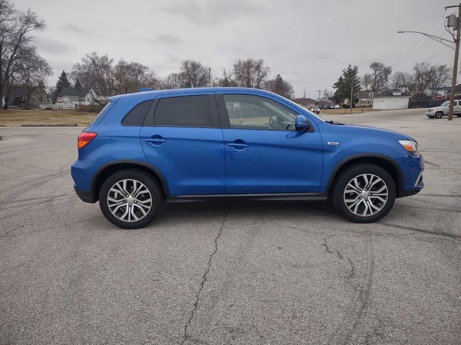 Mitsubishi Outlander      2018