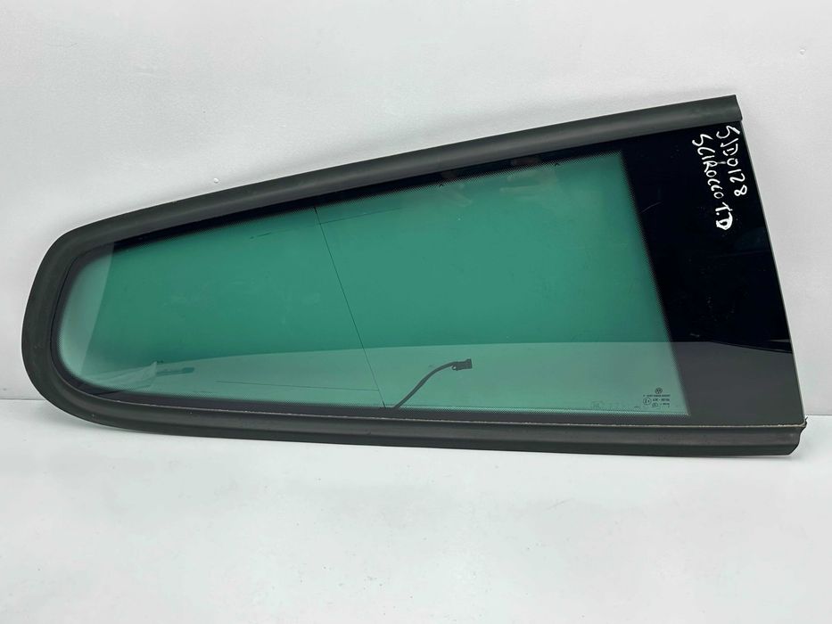 Vidro Painel Trás Direito - Volkswagen Scirocco (2010)