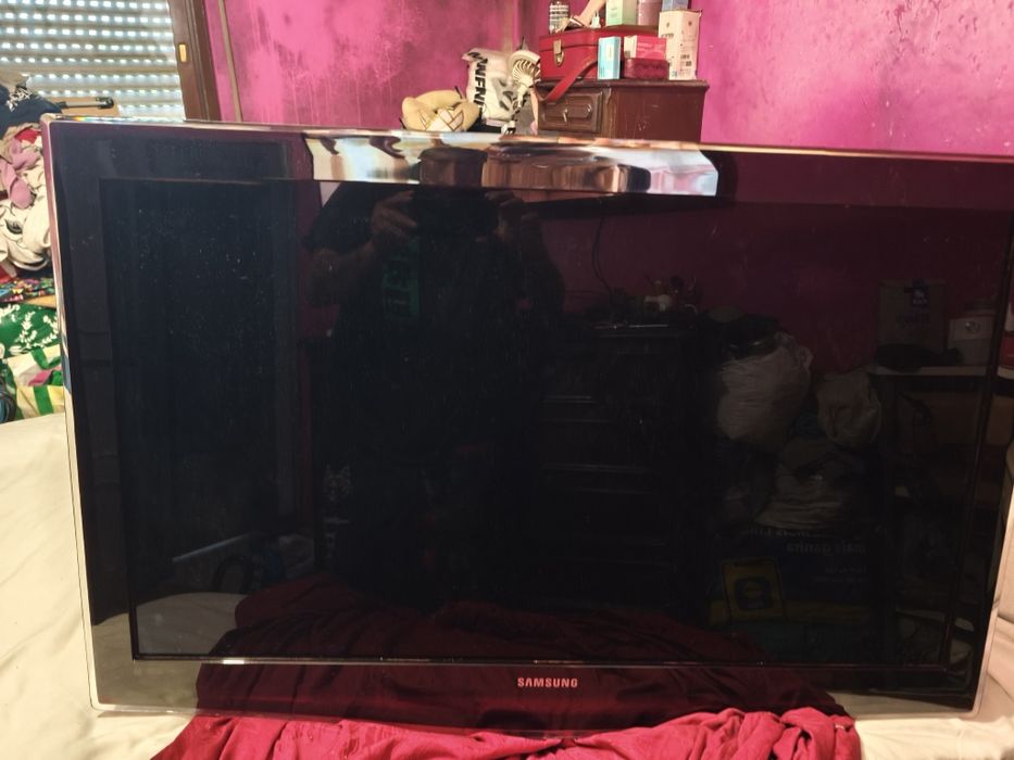 Vendo televisão usada