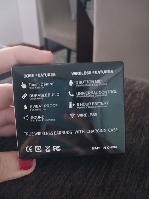 Auriculares Sem Fios Bluetooth TWS Brancos com Caixa de Carregamento (Novo)