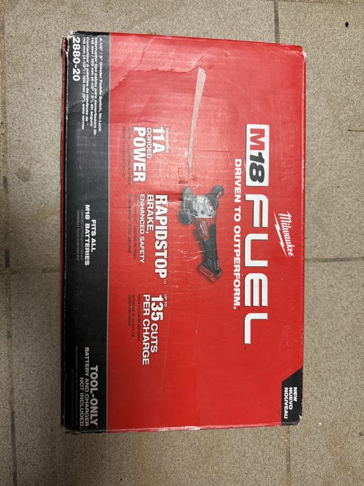 szlifierka kątowa Milwaukee 125 mm