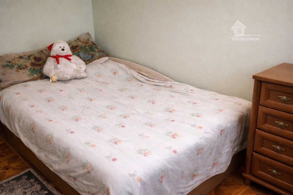 Посуточная аренда дома 250 кв. Метро Левобережная. До 15 человек.