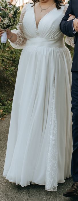 Suknia ślubna plus size