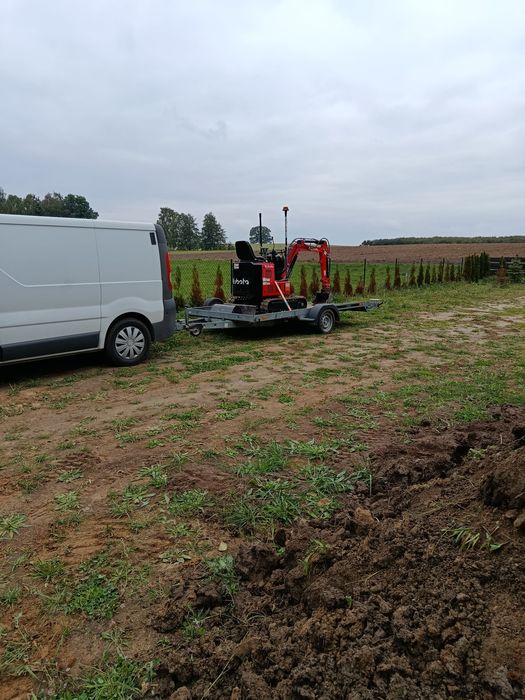 Wykopy mini koparka 1 tonową