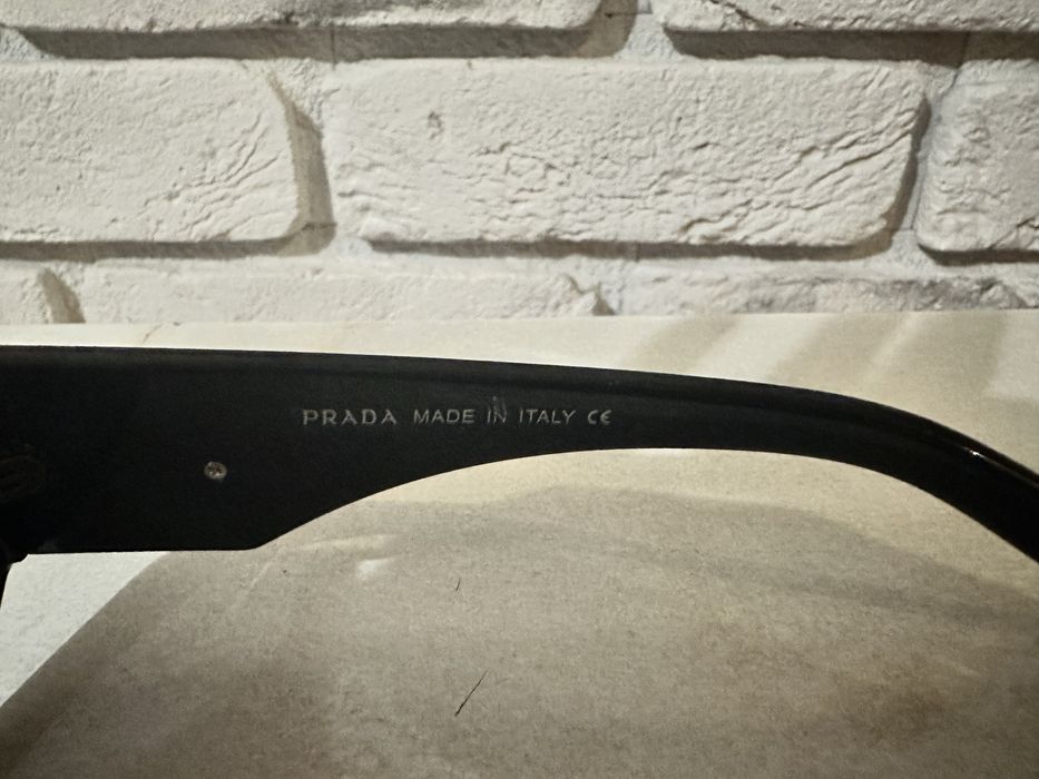 Okulary Prada czarne damskie męskie musthave glamour bestseller