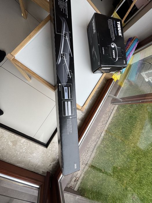 Bagażnik na relingi  Thule wingbar 969 i stopy Thule 775 Nowy Warszawa