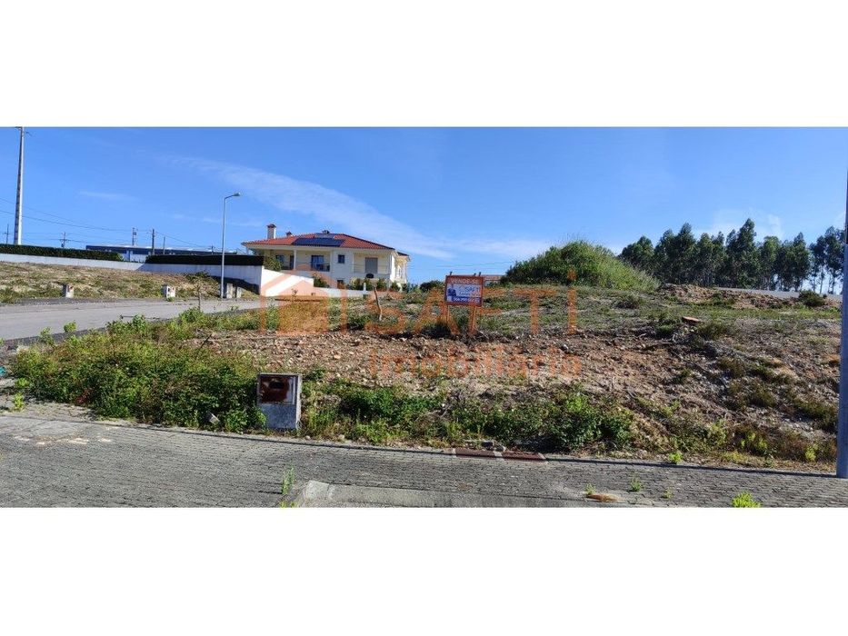 Excelente Lote para Construção de Moradia em Albergaria dos Doze — Santiago E São Simão De Litém E Albergaria Dos Doze, Leiria