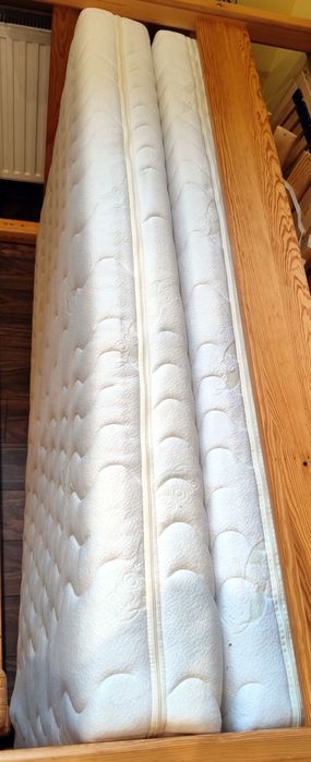 Solidne sosnowe łóżko piętrowe 2w1 z materacami 180x90