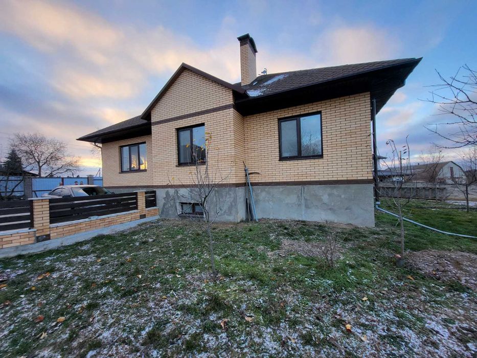 Продаж чарівного будинку в Луці-Мелешківській