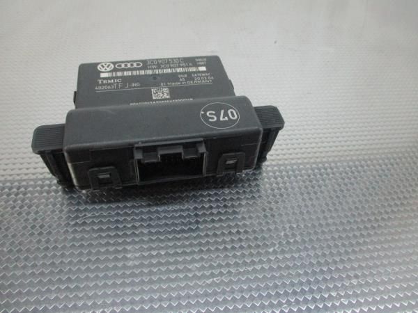 Módulo controlo de distância VOLKSWAGEN Passat (3C2)
