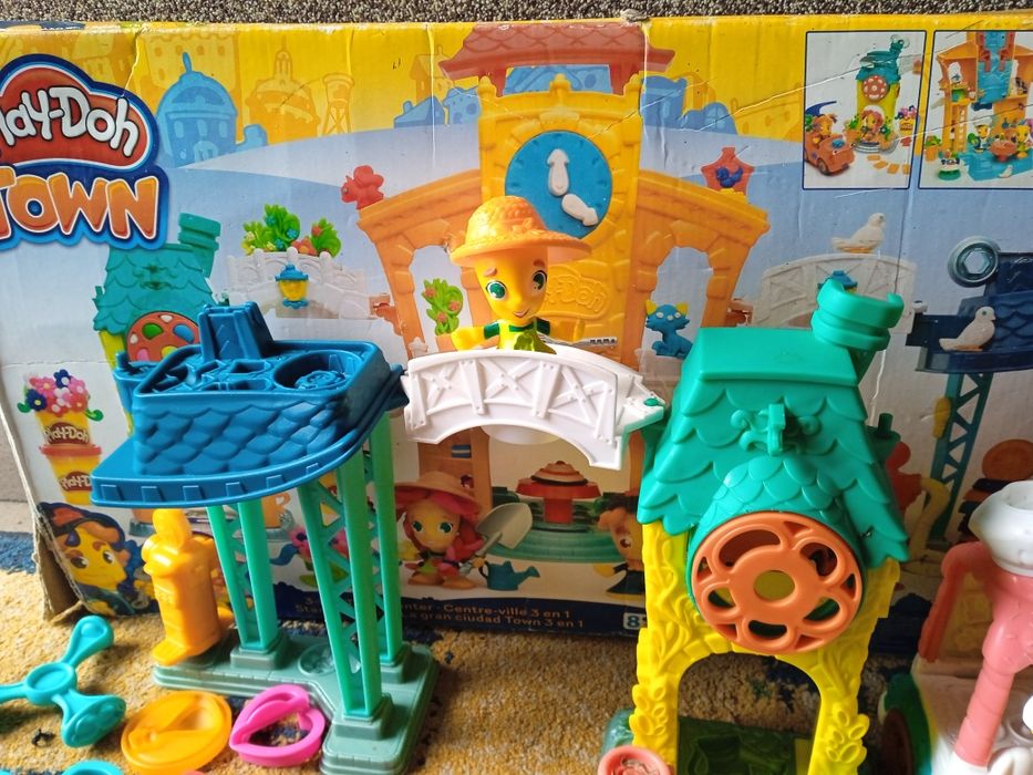 Zestaw play- doh ciastolina miasto town
